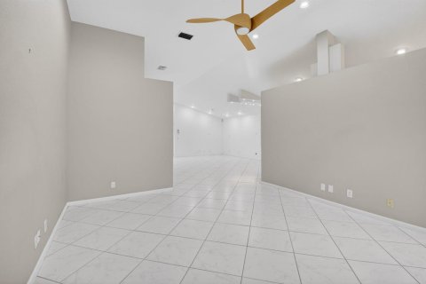 Casa en alquiler en Delray Beach, Florida, 3 dormitorios, 182.18 m2 № 2078098 - foto 9