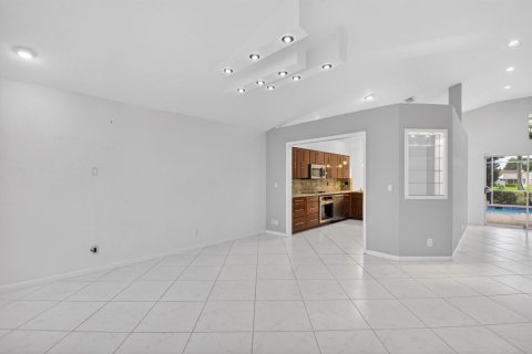 Casa en alquiler en Delray Beach, Florida, 3 dormitorios, 182.18 m2 № 2078098 - foto 11