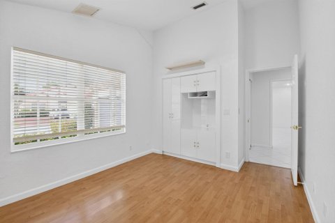 Casa en alquiler en Delray Beach, Florida, 3 dormitorios, 182.18 m2 № 2078098 - foto 29
