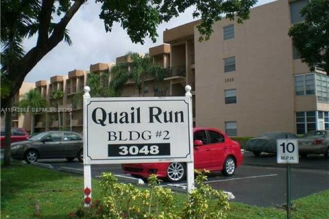 Copropriété à louer à Sunrise, Floride: 2 chambres, 85.84 m2 № 1999529 - photo 13