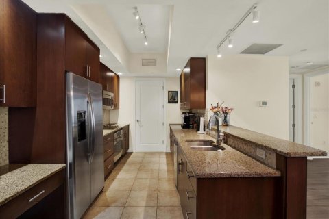 Condo in Clearwater, Florida, 2 bedrooms  № 2314130 - photo 4