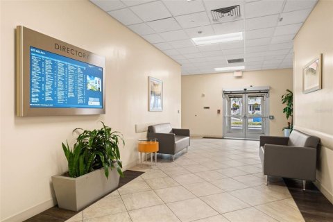 Propiedad comercial en alquiler en Saint Petersburg, Florida, 344.11 m2 № 1340359 - foto 12