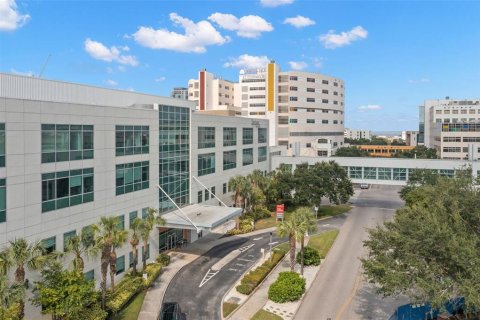 Propiedad comercial en alquiler en Saint Petersburg, Florida, 344.11 m2 № 1340359 - foto 4
