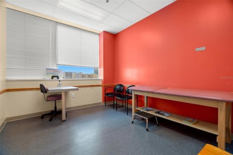 Propiedad comercial en alquiler en Saint Petersburg, Florida, 344.11 m2 № 1340359 - foto 22