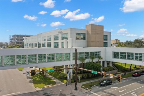 Propiedad comercial en alquiler en Saint Petersburg, Florida, 344.11 m2 № 1340359 - foto 3