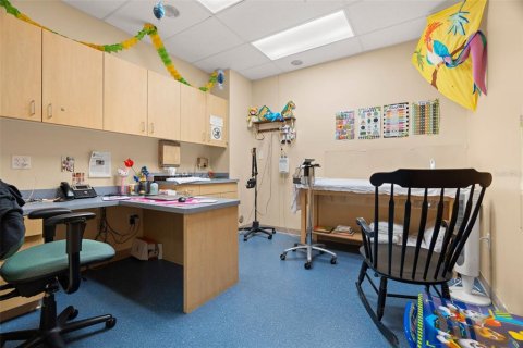 Propiedad comercial en alquiler en Saint Petersburg, Florida, 344.11 m2 № 1340359 - foto 26