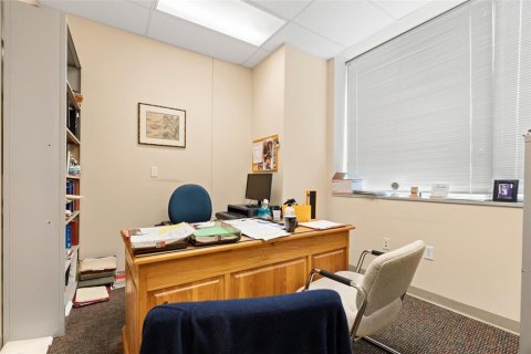 Propiedad comercial en alquiler en Saint Petersburg, Florida, 344.11 m2 № 1340359 - foto 16