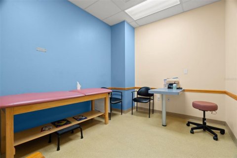 Propiedad comercial en alquiler en Saint Petersburg, Florida, 344.11 m2 № 1340359 - foto 29