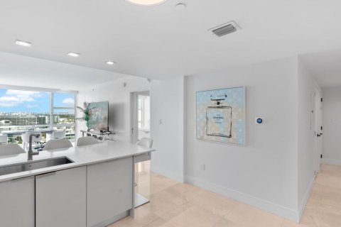 Copropriété à vendre à Miami Beach, Floride: 2 chambres, 123.56 m2 № 1786516 - photo 16