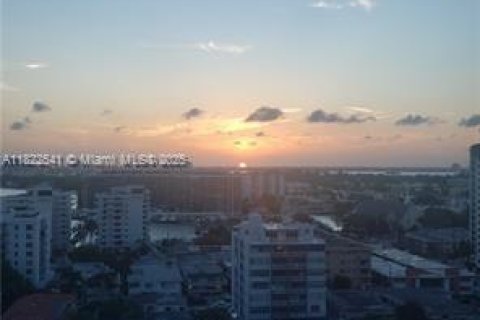 Copropriété à vendre à Miami Beach, Floride: 2 chambres, 123.56 m2 № 1786516 - photo 3