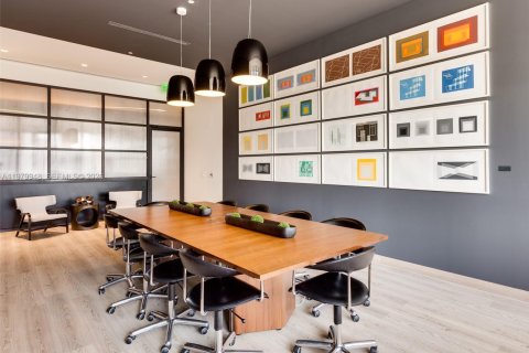 Condo in Miami, Florida, 2 bedrooms  № 2053044 - photo 29