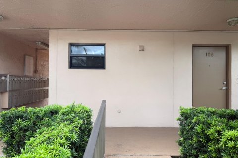 Copropriété à vendre à Sunrise, Floride: 1 chambre, 73.86 m2 № 1978348 - photo 26