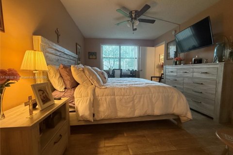 Copropriété à vendre à Sunrise, Floride: 1 chambre, 73.86 m2 № 1978348 - photo 17