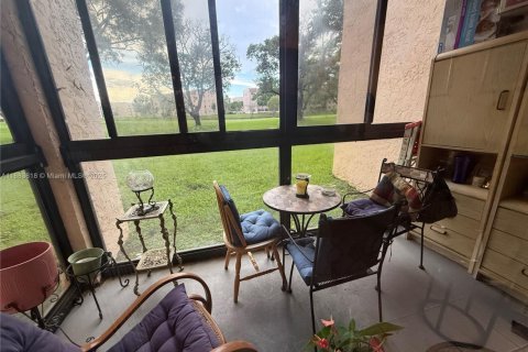 Copropriété à vendre à Sunrise, Floride: 1 chambre, 73.86 m2 № 1978348 - photo 23