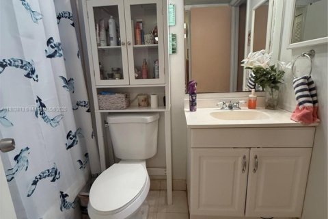 Copropriété à vendre à Sunrise, Floride: 1 chambre, 73.86 m2 № 1978348 - photo 21