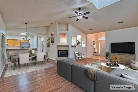 House in Gainesville, Florida 4 bedrooms, 182.74 sq.m. № 1732333 - photo 5