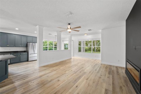 Villa ou maison à vendre à Fish Hawk, Floride: 4 chambres, 280.47 m2 № 2237129 - photo 15