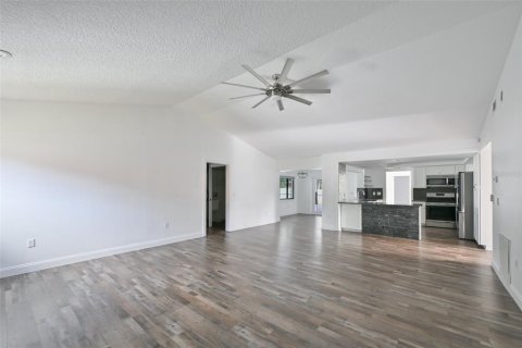 Casa en venta en Valrico, Florida, 4 dormitorios, 237.64 m2 № 2198622 - foto 8