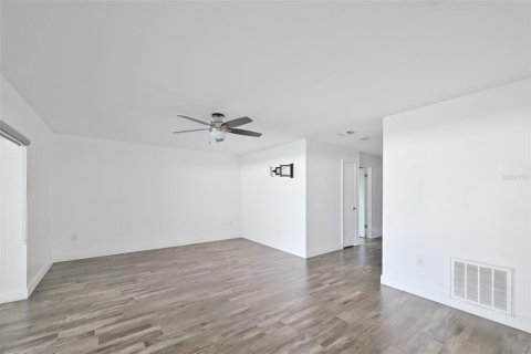 Casa en venta en Valrico, Florida, 4 dormitorios, 237.64 m2 № 2198622 - foto 21