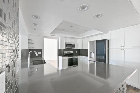 Casa en venta en Valrico, Florida, 4 dormitorios, 237.64 m2 № 2198622 - foto 11