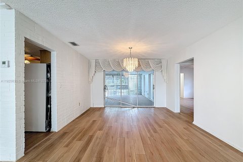 Купить виллу или дом в Мирамар, Флорида 3 спальни, 174.84м2, № 1976106 - фото 11