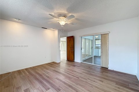 Купить виллу или дом в Мирамар, Флорида 3 спальни, 174.84м2, № 1976106 - фото 22