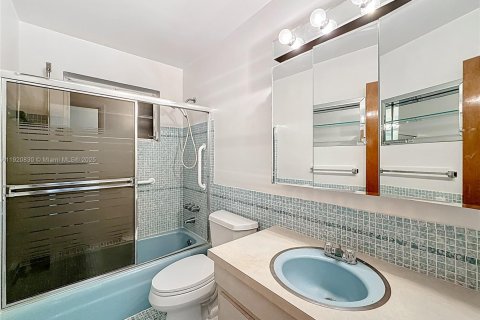 Купить виллу или дом в Мирамар, Флорида 3 спальни, 174.84м2, № 1976106 - фото 30