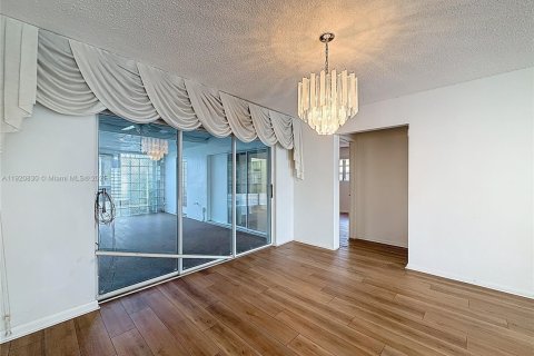 Купить виллу или дом в Мирамар, Флорида 3 спальни, 174.84м2, № 1976106 - фото 12