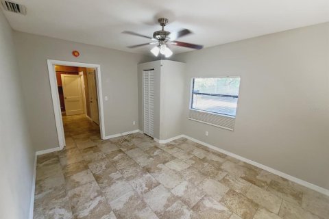 Villa ou maison à louer à Saint Petersburg, Floride: 3 chambres, 92.16 m2 № 2418903 - photo 16