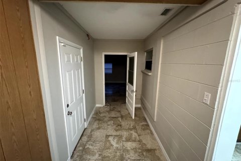 Villa ou maison à louer à Saint Petersburg, Floride: 3 chambres, 92.16 m2 № 2418903 - photo 13