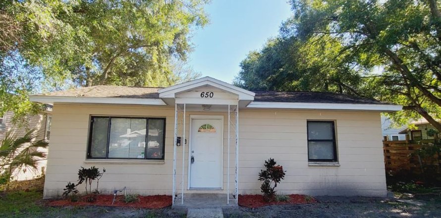 Villa ou maison à Saint Petersburg, Floride 3 chambres, 92.16 m2 № 2418903