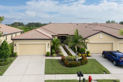 House in Apollo Beach, Florida 2 bedrooms, 150.13 sq.m. № 1907741 - photo 1