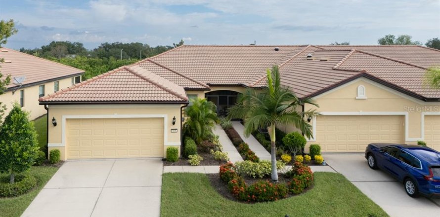 House in Apollo Beach, Florida 2 bedrooms, 150.13 sq.m. № 1907741