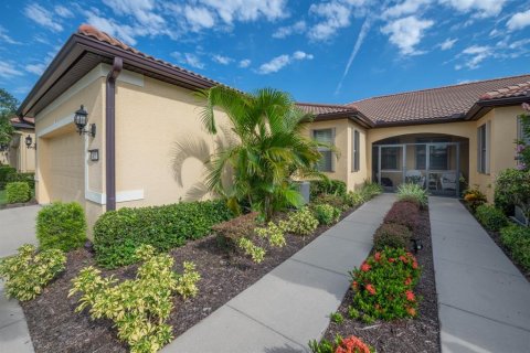 House in Apollo Beach, Florida 2 bedrooms, 150.13 sq.m. № 1907741 - photo 3