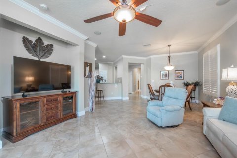 House in Apollo Beach, Florida 2 bedrooms, 150.13 sq.m. № 1907741 - photo 8