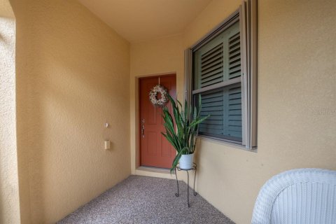 House in Apollo Beach, Florida 2 bedrooms, 150.13 sq.m. № 1907741 - photo 4