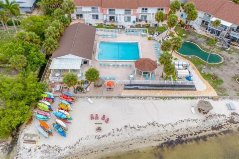 Condominio en venta en Saint Petersburg, Florida, 1 dormitorio, 73.11 m2 № 1869134 - foto 30
