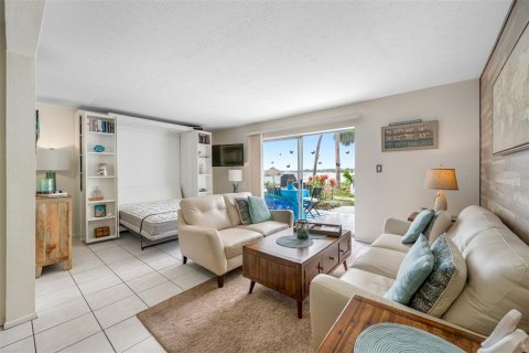 Condominio en venta en Saint Petersburg, Florida, 1 dormitorio, 73.11 m2 № 1869134 - foto 7