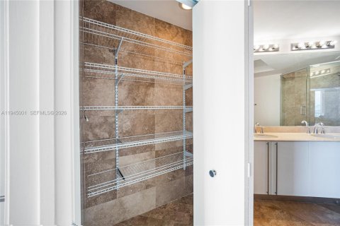 Condominio en alquiler en Aventura, Florida, 3 dormitorios, 204.38 m2 № 2001750 - foto 25