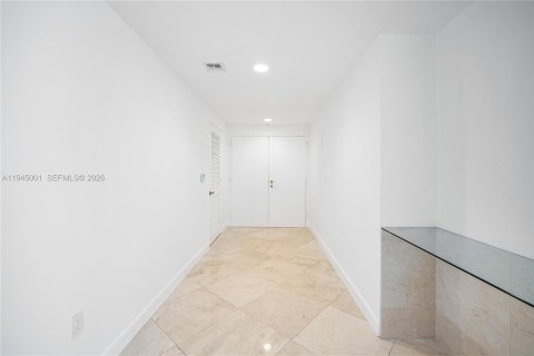 Condominio en alquiler en Aventura, Florida, 3 dormitorios, 204.38 m2 № 2001750 - foto 11