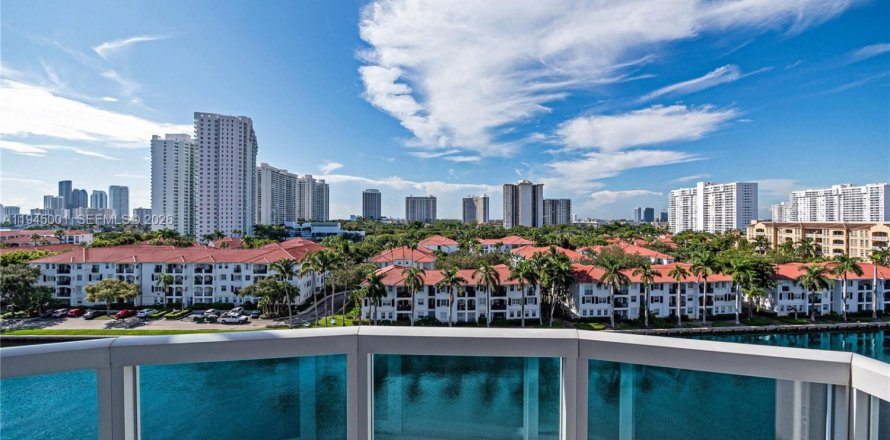 Condominio en Aventura, Florida, 3 dormitorios  № 2001750