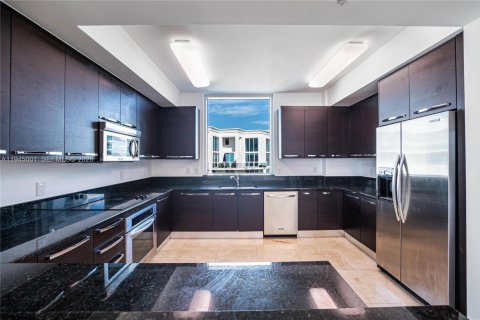 Condominio en alquiler en Aventura, Florida, 3 dormitorios, 204.38 m2 № 2001750 - foto 8
