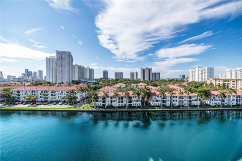 Condominio en alquiler en Aventura, Florida, 3 dormitorios, 204.38 m2 № 2001750 - foto 30