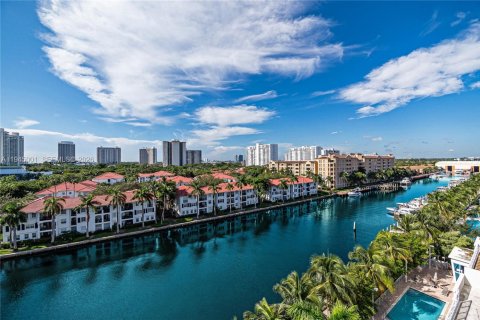Condominio en alquiler en Aventura, Florida, 3 dormitorios, 204.38 m2 № 2001750 - foto 3