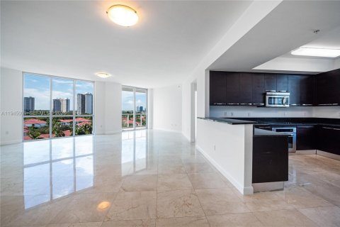 Condominio en alquiler en Aventura, Florida, 3 dormitorios, 204.38 m2 № 2001750 - foto 6
