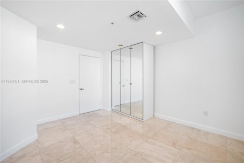 Condominio en alquiler en Aventura, Florida, 3 dormitorios, 204.38 m2 № 2001750 - foto 13