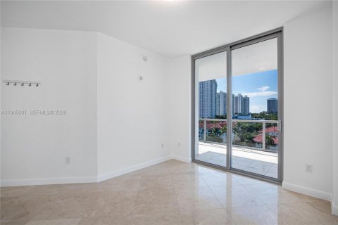 Condominio en alquiler en Aventura, Florida, 3 dormitorios, 204.38 m2 № 2001750 - foto 18