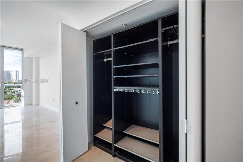 Condominio en alquiler en Aventura, Florida, 3 dormitorios, 204.38 m2 № 2001750 - foto 24