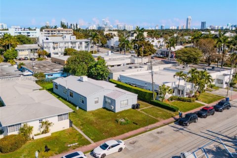 Commercial property in Miami Beach, Florida № 2033238 - photo 13