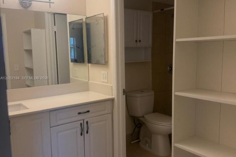 Appartement à louer à Miami, Floride: 2 chambres, 80.55 m2 № 2265742 - photo 2